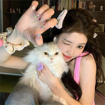 美人无泪